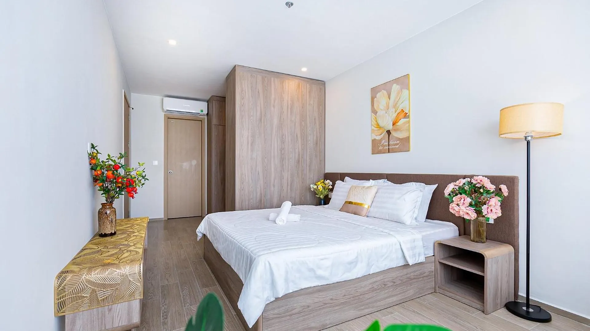 The Song Vung Tau Near Beach -Harry Apartment 0*,  Vietnam
